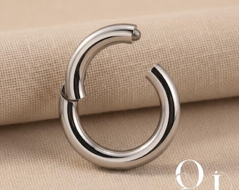 ASTM F136 Tytanowy zawiasowy pierścień zatrzaskowy, duży pierścień nosowy z przegrodą