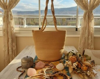 Handwoven Rope Tote Bag, Jute Style Beach Basket, Eco-Friendly Crochet Shoulder Bag, Bohemian Summer Accessory Gift for Her.