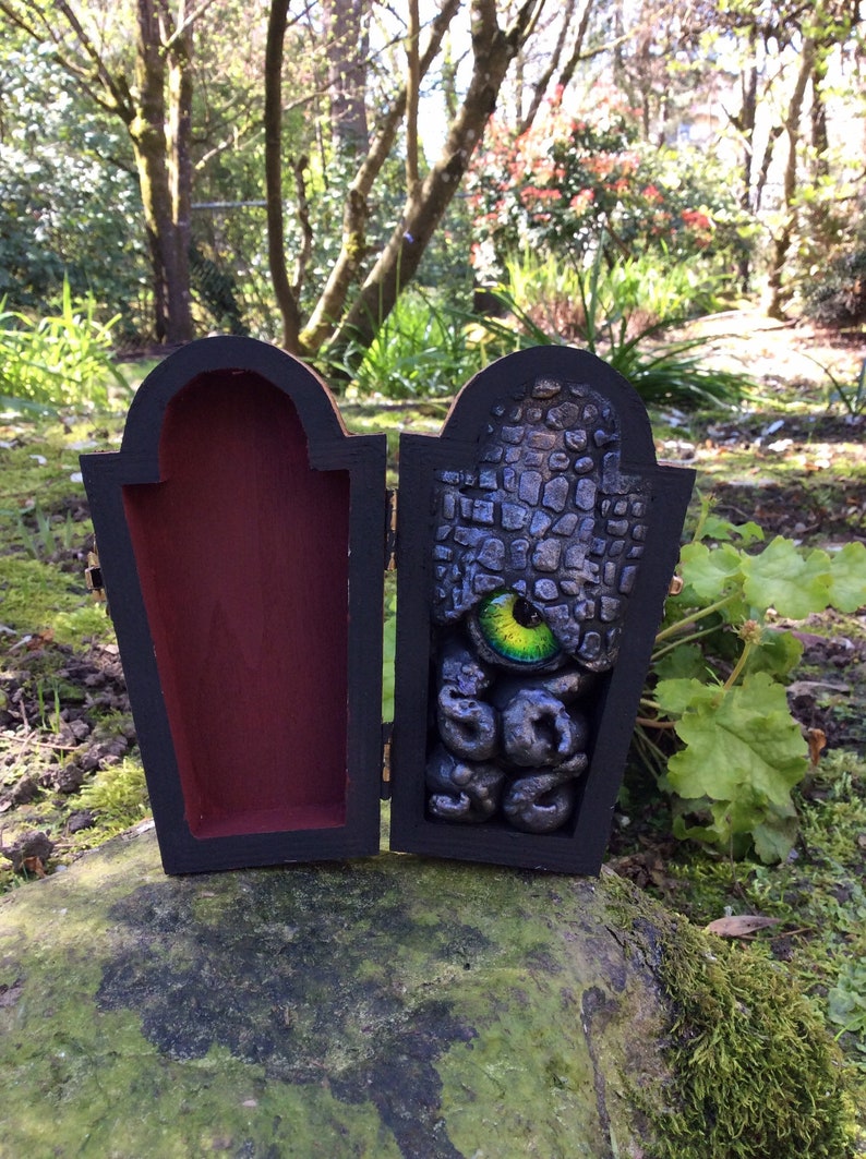 Cthulhu Coffin HP Lovecraft medium PROP Box image 1