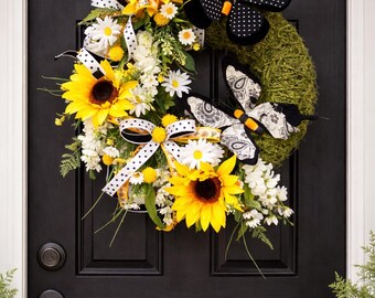 Corona de girasoles y mariposas, decoración de puerta de musgo para primavera y verano, colgador de jardín rústico.
