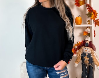 Gildan 18000 Blank Crewneck Sweatshirt | Unisex Cozy Pullover | Soft Plain Fleece