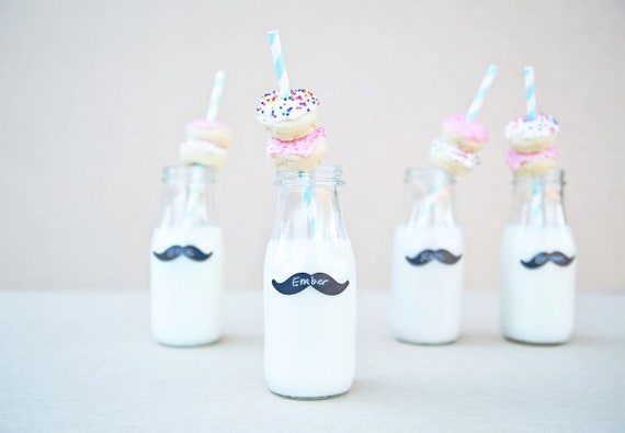 Little Man Baby Shower Decorations, Mustache Baby Shower, Little Man birthday, Mustache Party, Mustache Decal, Lil Man Chalkboard Labels Il_570xn