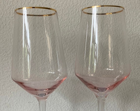 Vintage wine glasses | Gold rims | Pink bottom | Cocktail Glasses | Wedding gift | Celebration gift | Toasting Glasses | set of 2