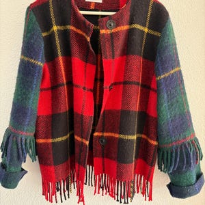 Chaqueta de lana escocesa hecha a mano – Chaqueta corta de patchwork a cuadros – Abrigo de lana escocesa reciclada – Moda sostenible – Pieza única