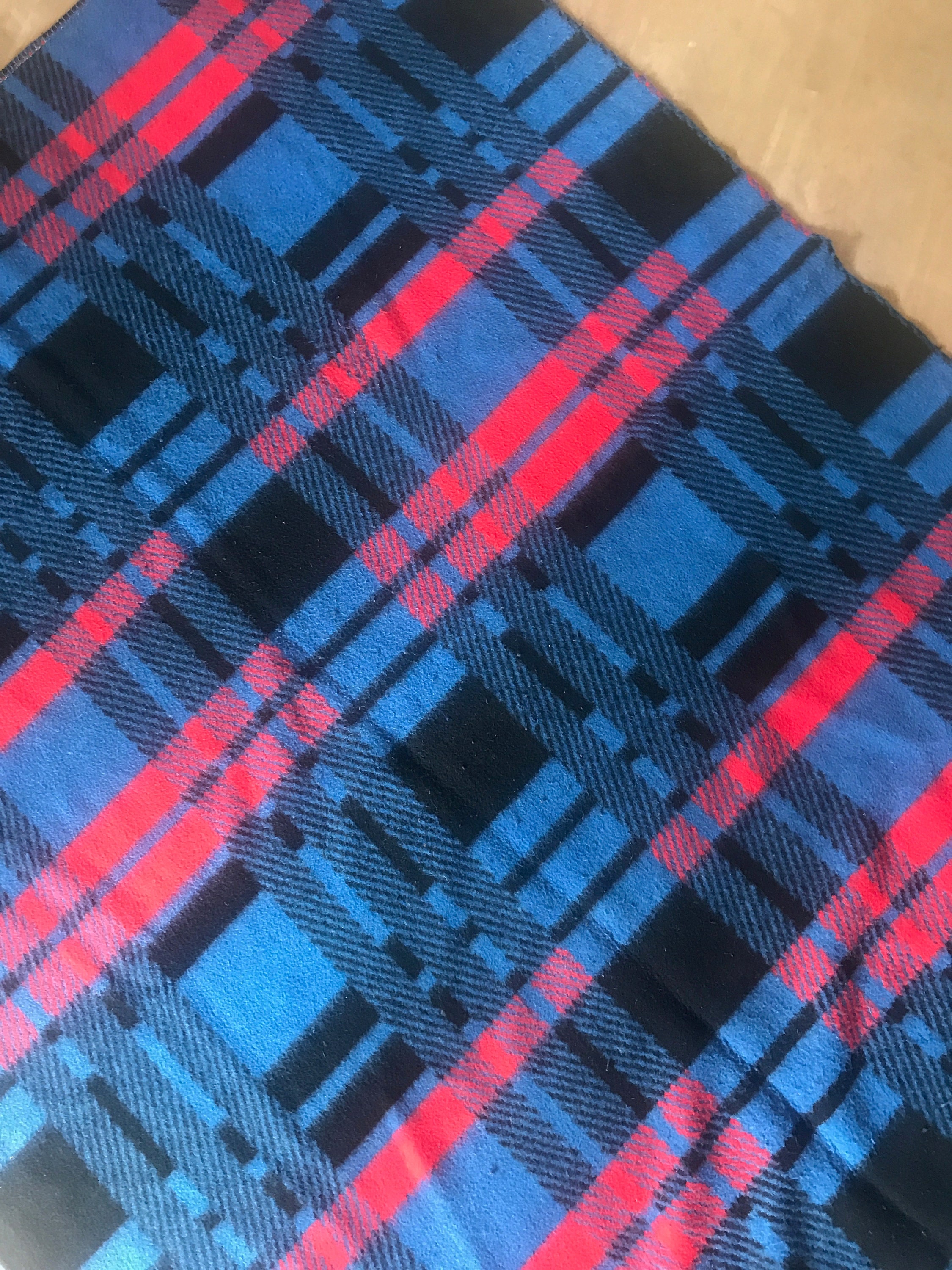 Vintage blanket Dutch polyester blanket blue red pattern