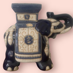 Ceramic elephant | vintage | seventies | plant stand | hand painted | Eastern elephant | bleu offwhite tones