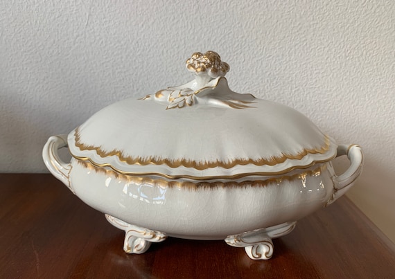 Sarreguemines ceramics | cover scale | vegetable bowl | porcelain | France | crockery | white gold | special | faience } antique