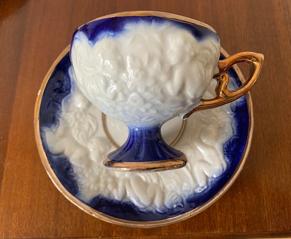 Vintage cup and saucers | Set of 6 | Barbotine | Majolica | angels | white blue and gold | small cups | French | ceramic | porcelain