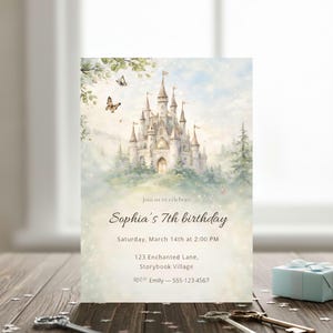 Invito di compleanno a tema castello da favola ad acquerello, biglietto d'invito con principessa magica, modello Canva modificabile 5x7