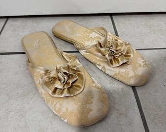 Gold Floral Mule Slippers Women 8 Satin Slide Shoes Rosette Embellished Open Back Flat Slip On Beige Home Shoes