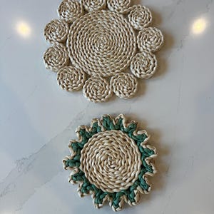 Trivets - Vintage Set of 2 Straw Potholders - Vintage Pair of Straw Trivets for Kitchen Potholder