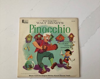 Vintage and Collectibel Walt Disney's Pinocchio Vinyl LP by Disneyland Records, 1959