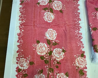 Bath Towels in Pink -Like New Old Stock 1 Single Bath Towels in Light Pink