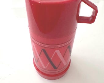 Thermos Plaid - Vintage and Collectible Aladdin Thermos in Red with Great Detail Cup No. 223