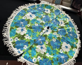Vintage Vinyl Round Tablecloth with Blue and Green Flowers with Fringe Edge Detail with Umbrella Hole