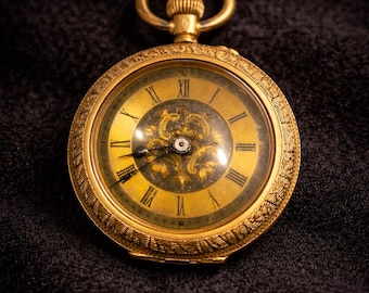 Reloj de bolsillo victoriano antiguo de oro macizo de 14 quilates / Caja ornamentada con grabados florales, reloj colgante en funcionamiento.