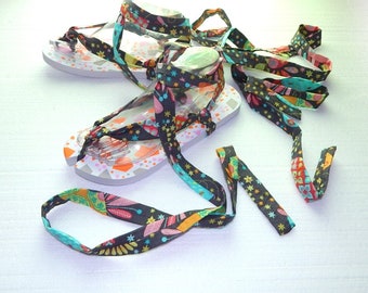 Gladiator sandals with cotton straps folklore birds and Memphis print tie up flip flops Large