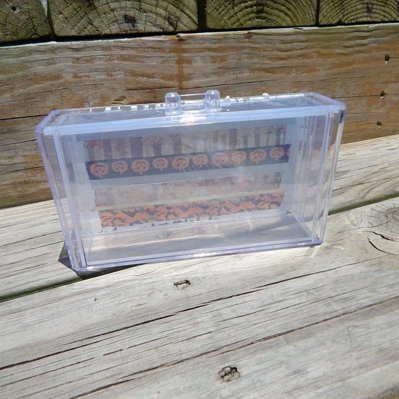 Cute Halloween decoden trinket box.
