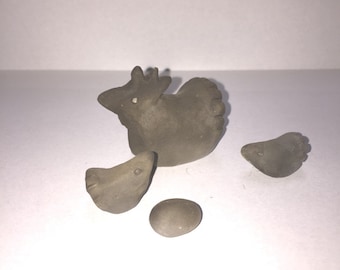 Smooth hen with two chicks and one egg handmade miniature ceramic chickens figurines