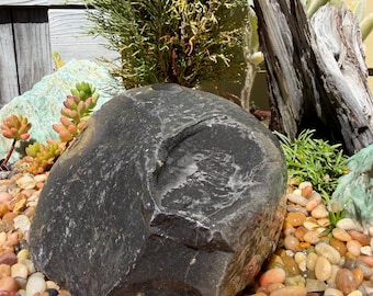 Handgefertigter Steinbrunnen | DIY-Vogelbad-Gartendekoration