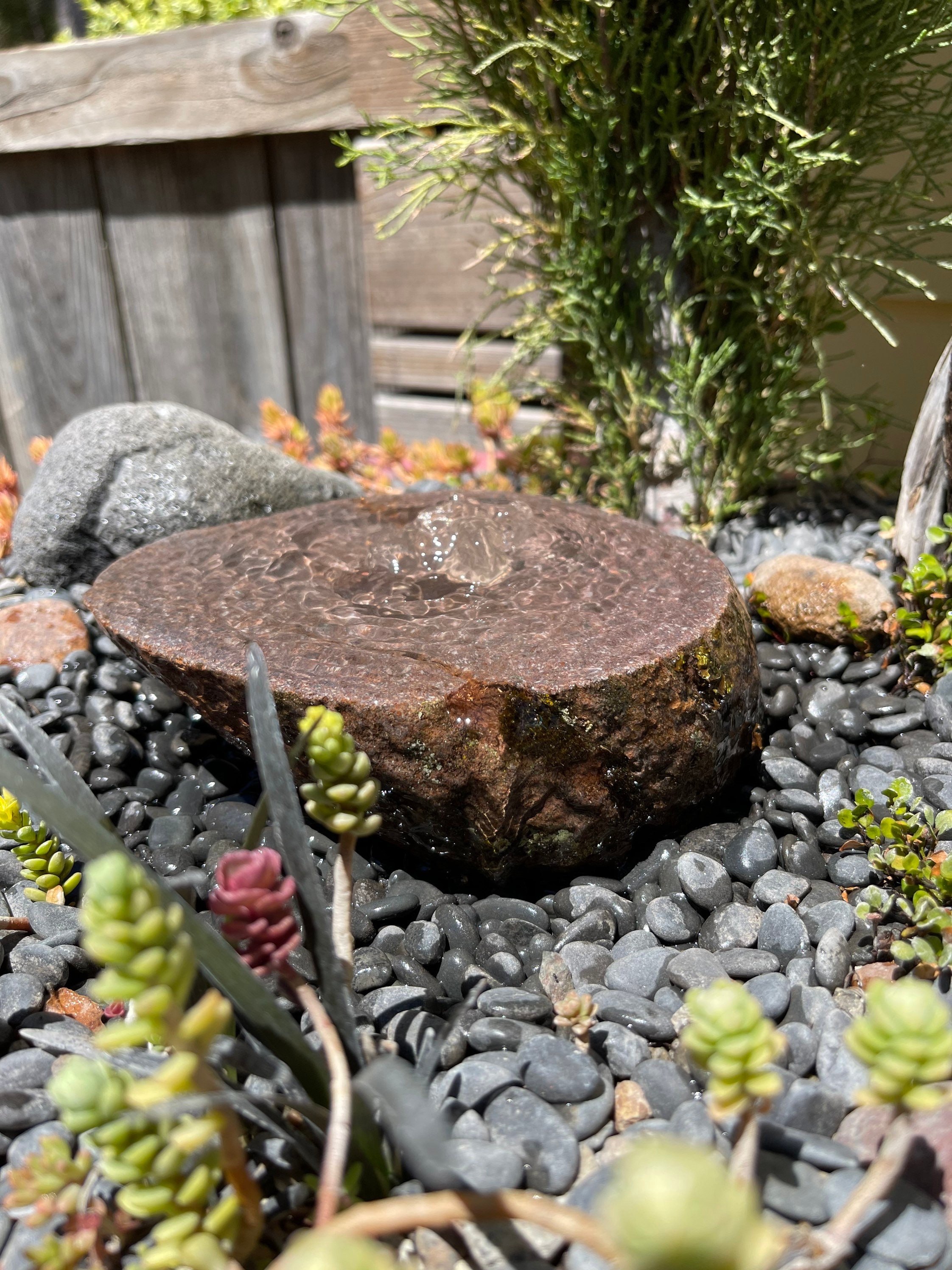 Roca perforada para la fuente de agua del jardín / garden | Etsy