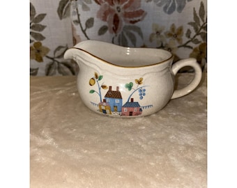 Vtg International Heartland Pattern Gravy Boat Farmhouse Cottage Granny
