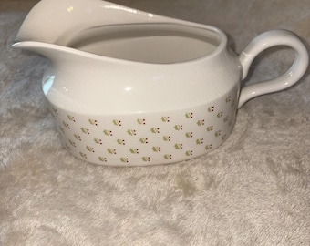 Charlton Hall By Kobe Classic Traditions of Christmas Gravy Boat