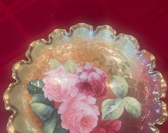 Vintage porseleinen kom van American Beauty – roze rozen met gouden geschulpte rand – serveerschaal met decoratieve bloemen