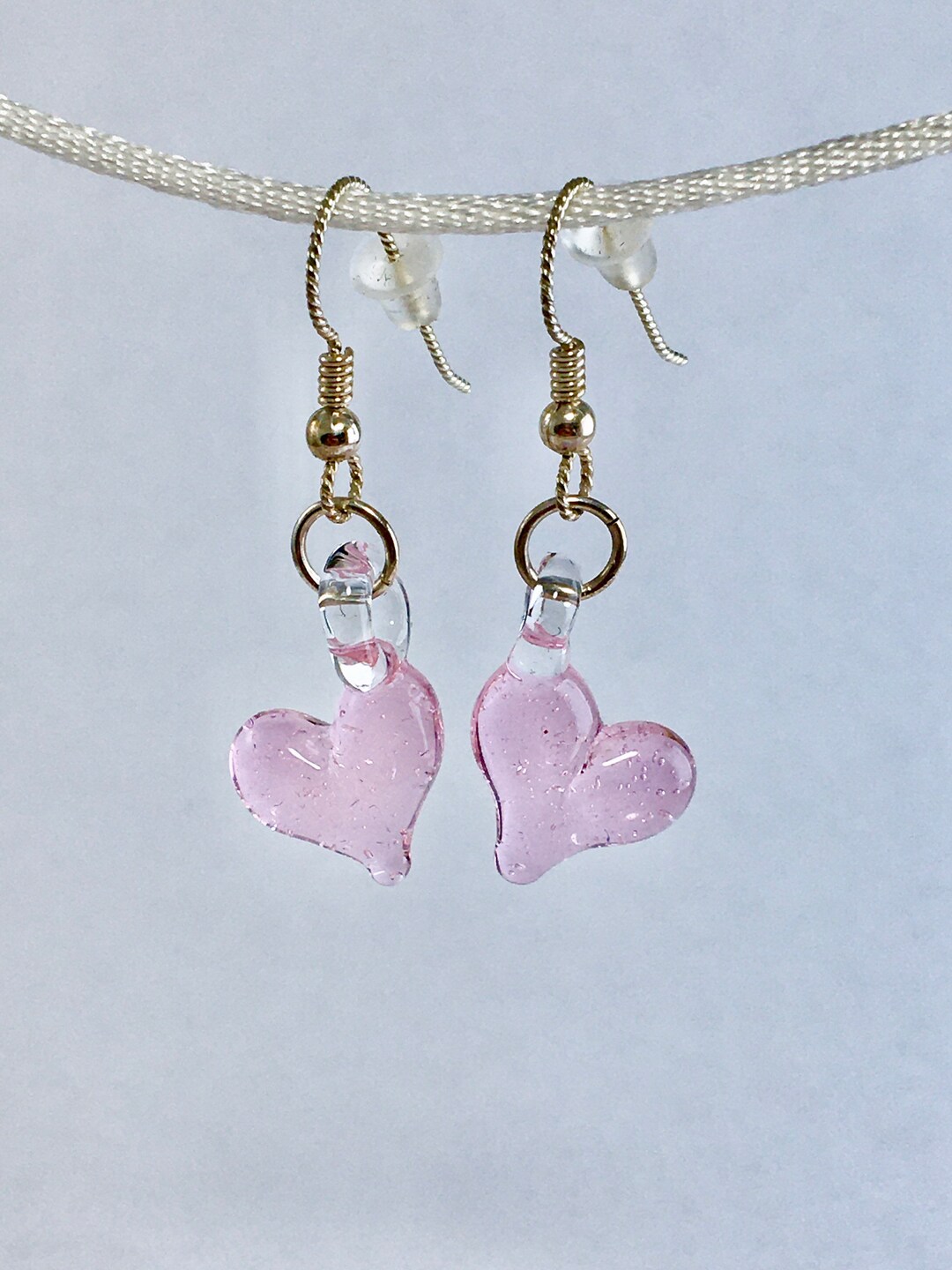 Boucles D'oreilles Pendantes Cœur En Pâte De Verre - Vintage, Couleur Argent, Occasion En état Impeccable