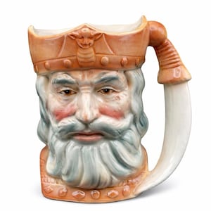 Vintage King Character Mug – Large Ceramic Face Stein with Sword Handle – Medieval Decor