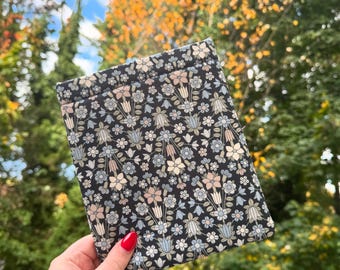 Midnight Meadow Kindle E-Reader/Book Sleeve