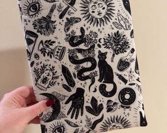 Witchy Things Kindle E-Reader Sleeve