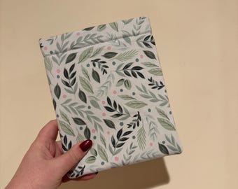 Greenery Kindle E-Reader/Book Sleeve
