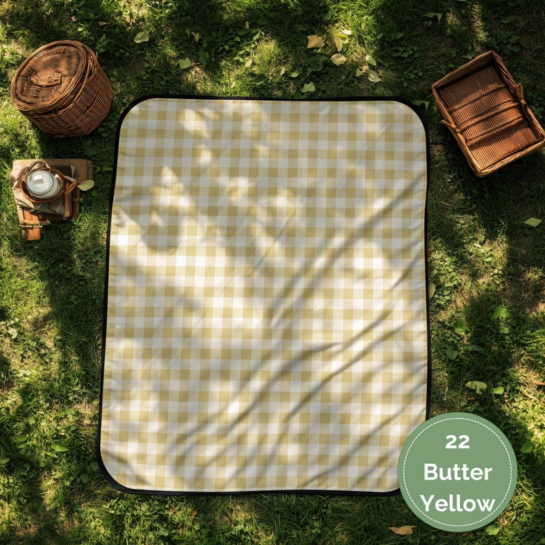 Gingham Picnic Blanket - Thumbnail 4
