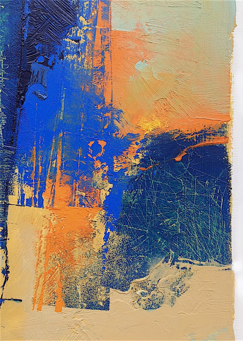 K&ouml;nnte beinhalten: Abstrakte Malerei mit strukturierter Oberfl&auml;che. Das Kunstwerk zeigt kr&auml;ftige Pinselstriche in Blau-, Orange- und Beiget&ouml;nen. Die Komposition umfasst vertikale und horizontale Elemente, die ein dynamisches visuelles Erlebnis schaffen. Das Gem&auml;lde befindet sich auf einer wei&szlig;en Leinwand.