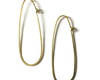 Elongated oval hammered hoops