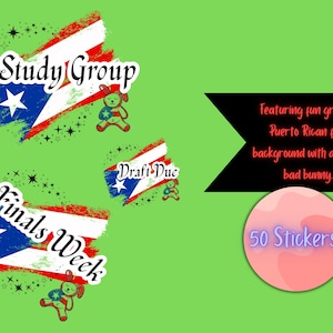 Op de afbeelding: Een verzameling stickers met een Puerto Ricaans vlagontwerp, met teksten als "Study Group" en "Finals Week". De stickers bevatten een cartoonkonijn en de tekst "50 Stickers" op een roze cirkel, alles tegen een groene achtergrond.
