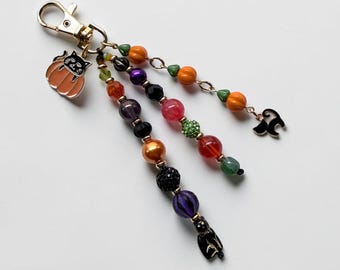 Personalized Black Cat Keychain with Pumpkins, Halloween Bag Charm, Spooky Purse Charm for Kitten and Cat Lovers