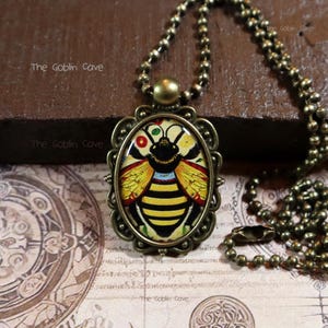 Bee Necklace, Insect Jewelry, Bronze Pendant