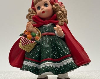Hallmark Keepsake Ornament. Little Red Riding Hood - 1997 - Madame Alexander.