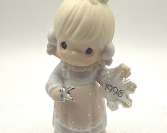 Enesco Precious Moments “He Covers The Earth With His Beauty” Little Girl