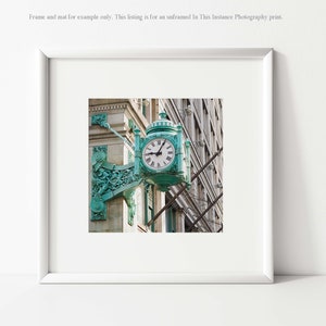 Fotografía de Chicago, Reloj Marshall Fields, Arquitectura, Monumentos, Edificios en tonos pastel, Impresión fotográfica, Arte mural