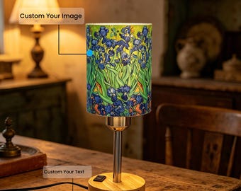 Lámpara de mesita de noche Floral Iris, acogedora luz de mesilla con base de madera, lámpara de escritorio de inspiración artística, lámpara de mesa cálida para la decoración del dormitorio (regalo)