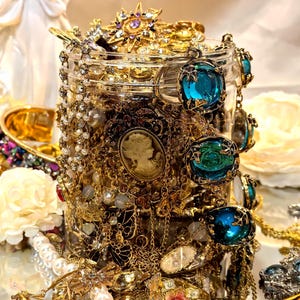 Jewelry mystery box - Etsy 日本