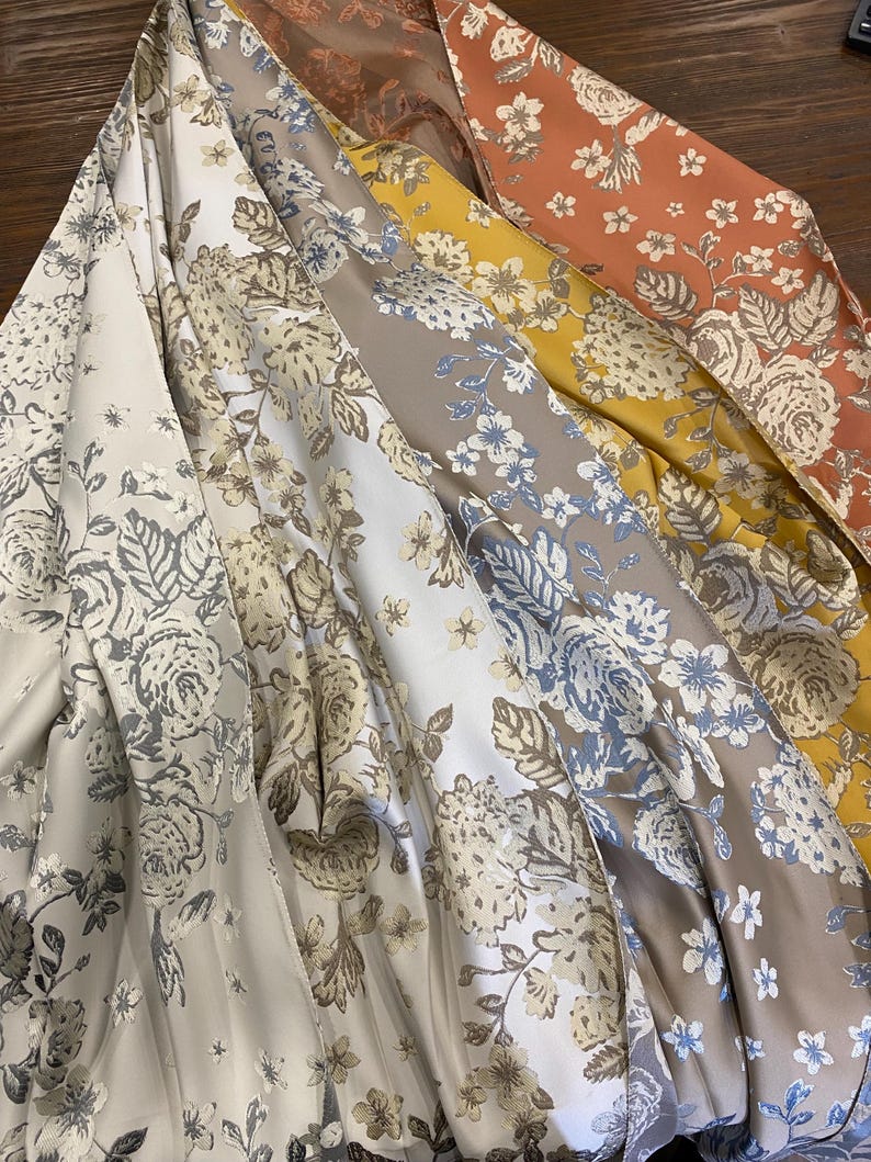Tende floreali color arancio bruciato, tende di lusso in jacquard di raso, tende su misura per finestre, eleganti immagine 10