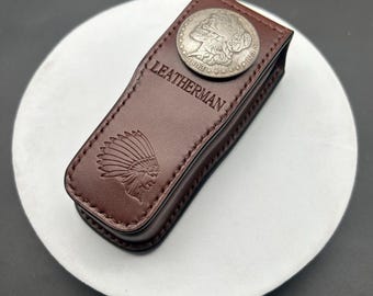 Funda Leatherman SURGE hecha a mano, de curtido vegetal italiano, con acabado de moneda de plata.