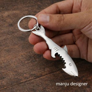 Shark Bottle Opener Keychain, Stainless Steel Fish Key Ring, Multi-Tool Beer Opener, Novelty Shark Gift for Him, Pocket EDC Keychain Tool