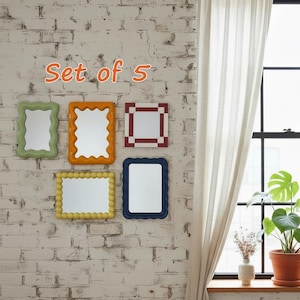 Colorful Wavy Mirror Set, Funky Irregular Wall Mirrors, Playful Accent Decor for Bedroom Entryway SET OF 5PCS