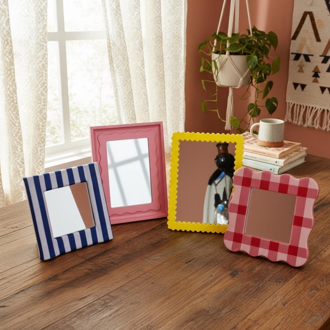 Mini miroir ondulé coloré - Miroir de courtoisie de bureau 4 x 4 / 4 x 6 / 5 x 7, cadre à rayures et vichy ludique, décoration de chambre esthétique ou lot de 4 - Etsy France