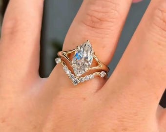 Marquise Moissanite Engagement Ring Set Marquise Wedding Ring Set 14K Solid Gold Ring Set Split Shank Yellow Gold Bridal Ring Set for Women